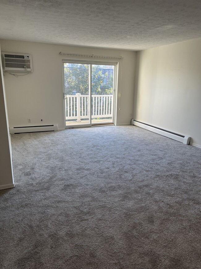 Living room - 4686 Rapid Run Rd