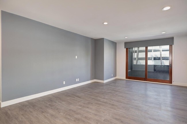 Building Photo - Villa Rebecca Apartments