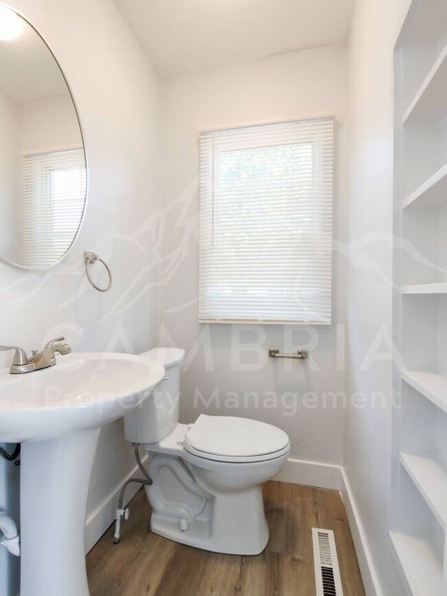 Foto del edificio - Updated Duplex Available in Salt Lake City