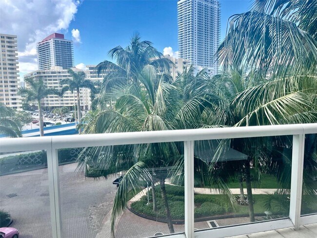 Foto del edificio - 1850 S Ocean Dr