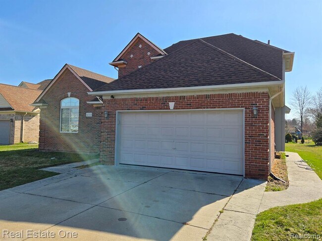 Foto del edificio - 42510 Pinehurst Dr