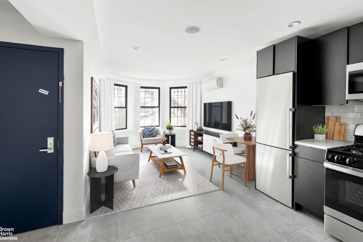 87 Moffat St Unit GARDEN, Brooklyn, NY 11207 Room for Rent in