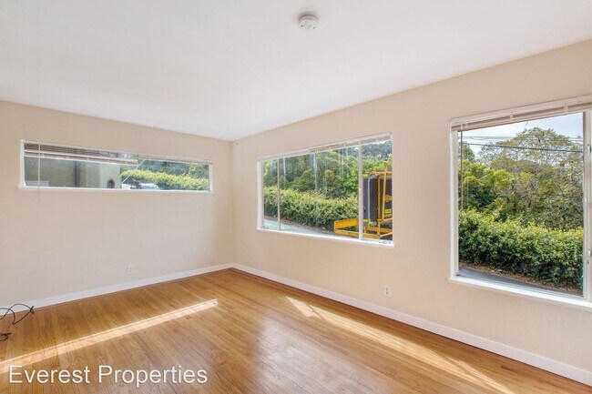 Foto del edificio - 2317 Hearst Ave