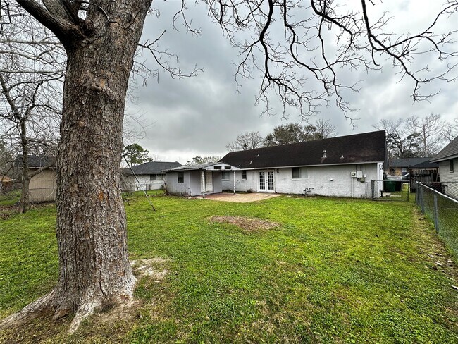 Foto del edificio - 7718 Mosewood St