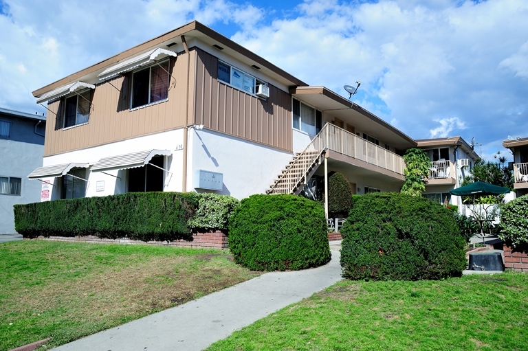 Primary Photo - 630-700 Sunset Blvd