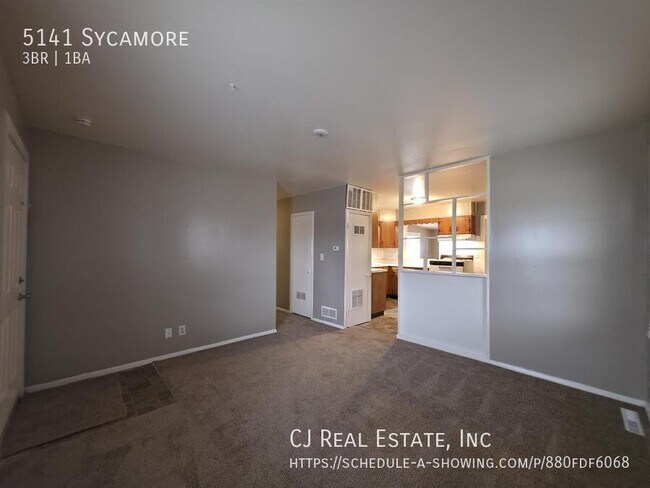 Building Photo - 5141 Sycamore-