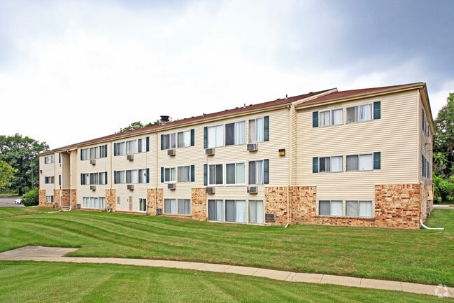 Building Photo - Edgewood Park Apartments