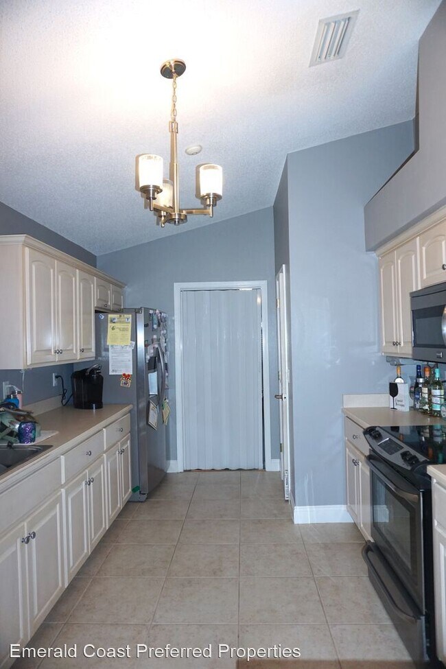 Foto del edificio - 3 br, 2 bath House - 2039 Fountainview Dr.