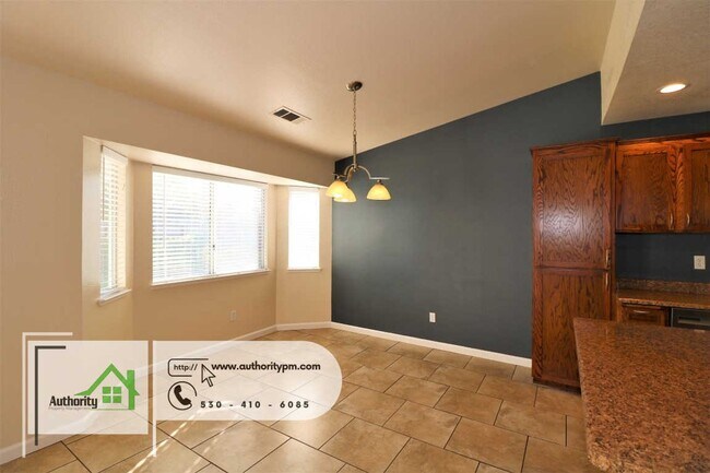 Building Photo - 2978 Seminole Dr