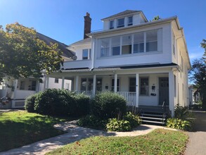 Building Photo - 45 Maplewood Ave