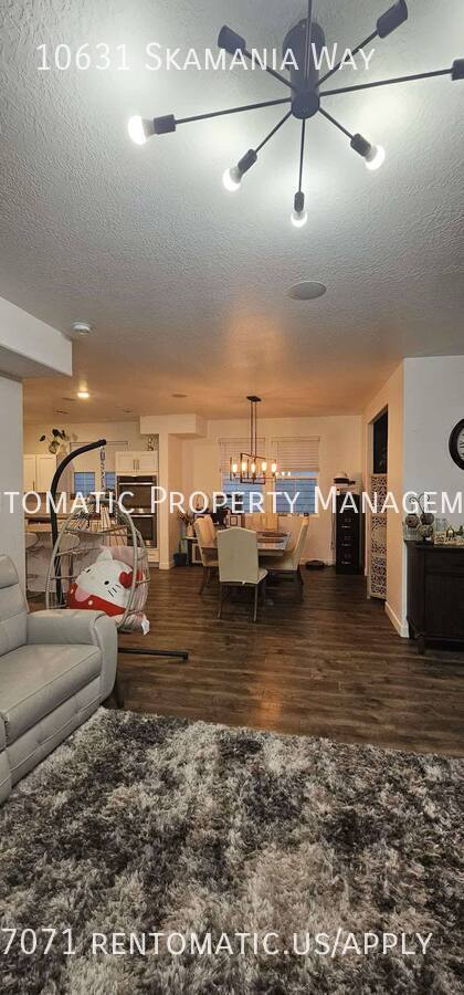 Building Photo - 10631 Skamania Wy