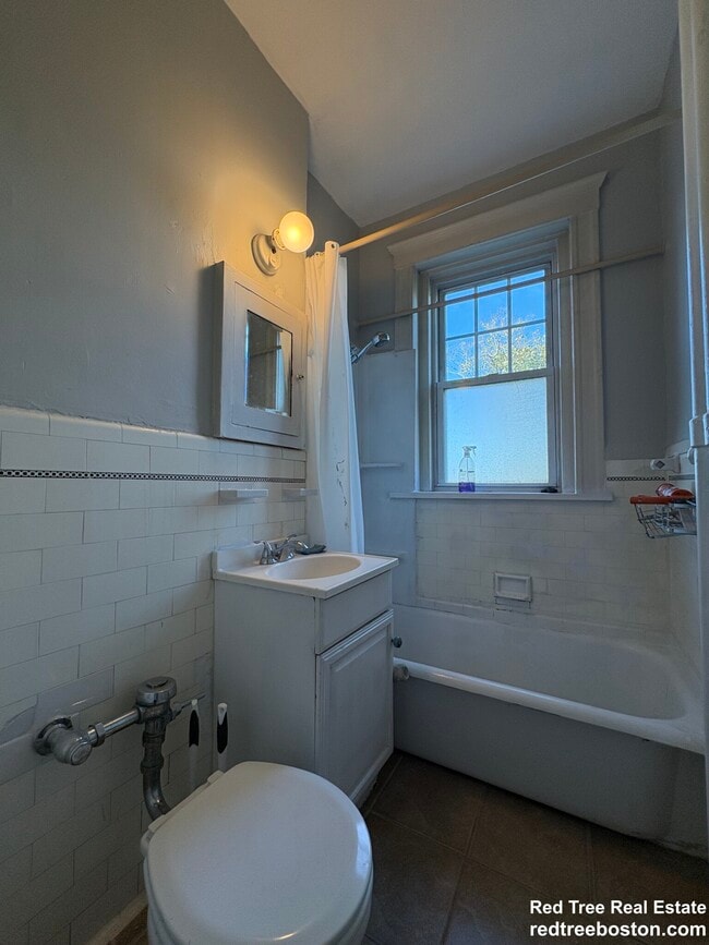 Building Photo - 321 S Huntington Ave