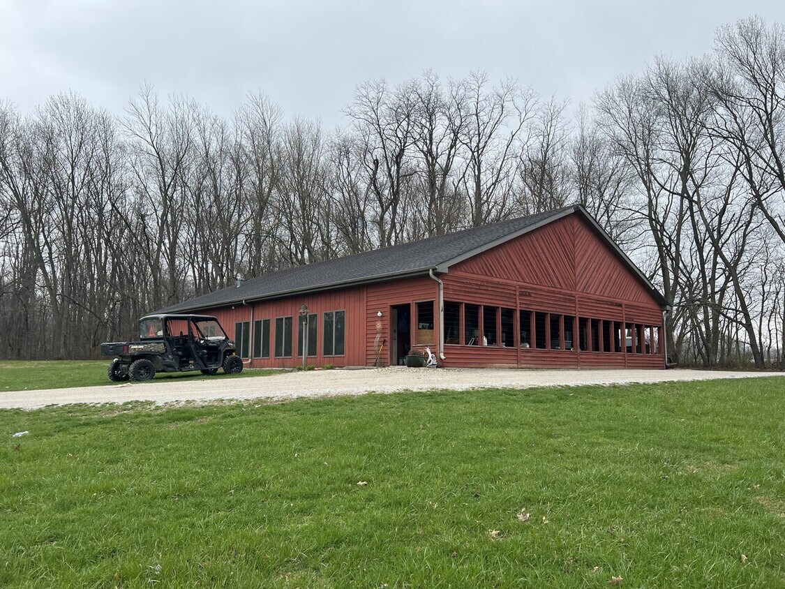Building Photo - 983 N. 350 E.