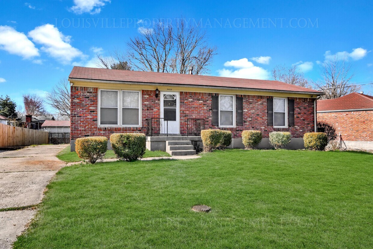 9410 Michael Edward Dr, Louisville, KY 40291 House Rental in