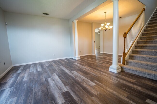 Foto del edificio - 2703 Snow Goose Ln