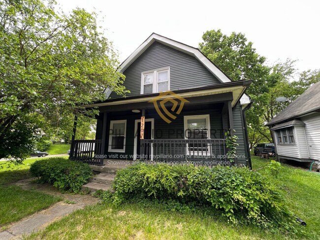 Building Photo - Renovated 2 Bedroom 2 Bathroom  available ...