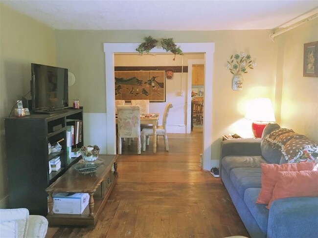 Old pictures of living and dining room. Home is rented unfurnished. - 14 Poplar St