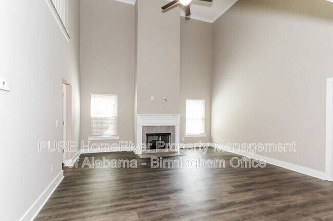 Foto del edificio - 5561 Park Side Rd