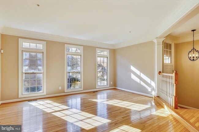 Foto del edificio - 707 Hawkins Way