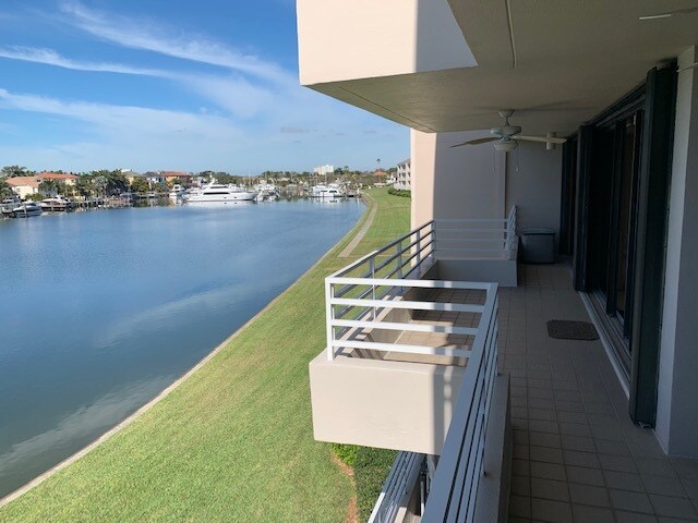 Building Photo - 6240 Kipps Colony Ct S