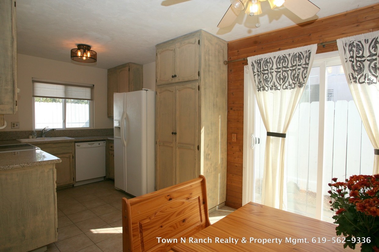 Primary Photo - 13263 Saddle Ridge Rd