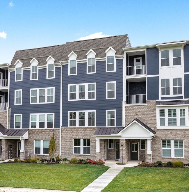 Building Photo - Spacious 3 Bed / 2.5 Bath Townhome Availab...