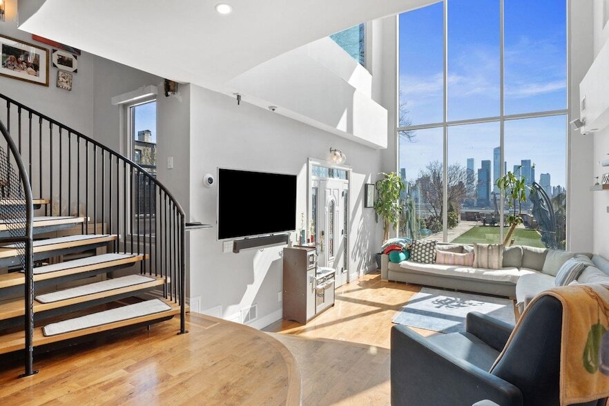 Foto principal - 438 Gregory Ave