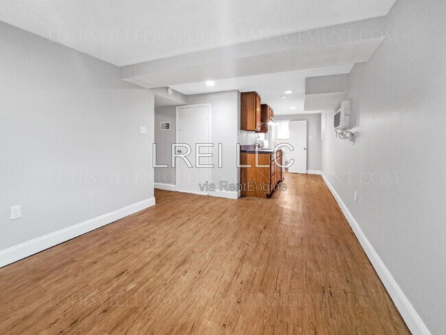 Foto del edificio - 1035 Baxter Ave