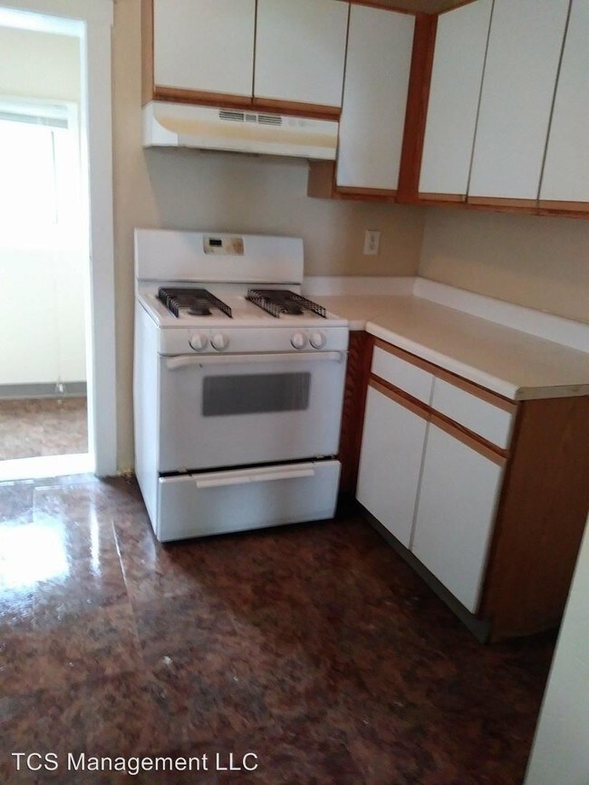 Building Photo - 3 br, 1 bath House - 1748 S Avondale St
