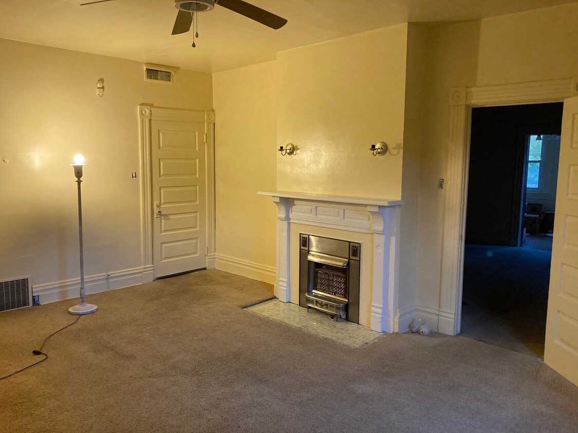 106 N McKean St Unit 1/2, Butler, PA 16001 Apartments in Butler, PA