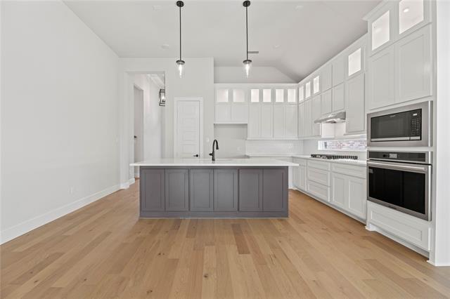 Building Photo - 6253 White Creek Drive