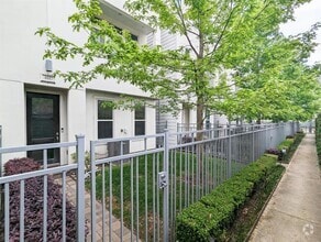 Building Photo - 3117 Leeland St