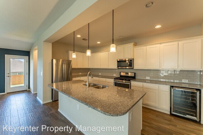 Foto del edificio - 3 br, 2 bath House - 7304 Van Ness St