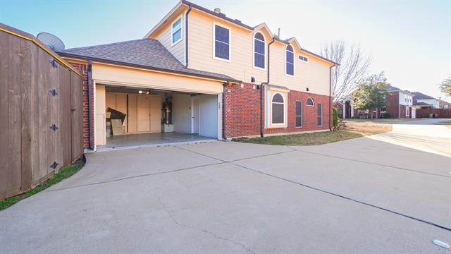 Foto del edificio - 912 Chestnut Ct