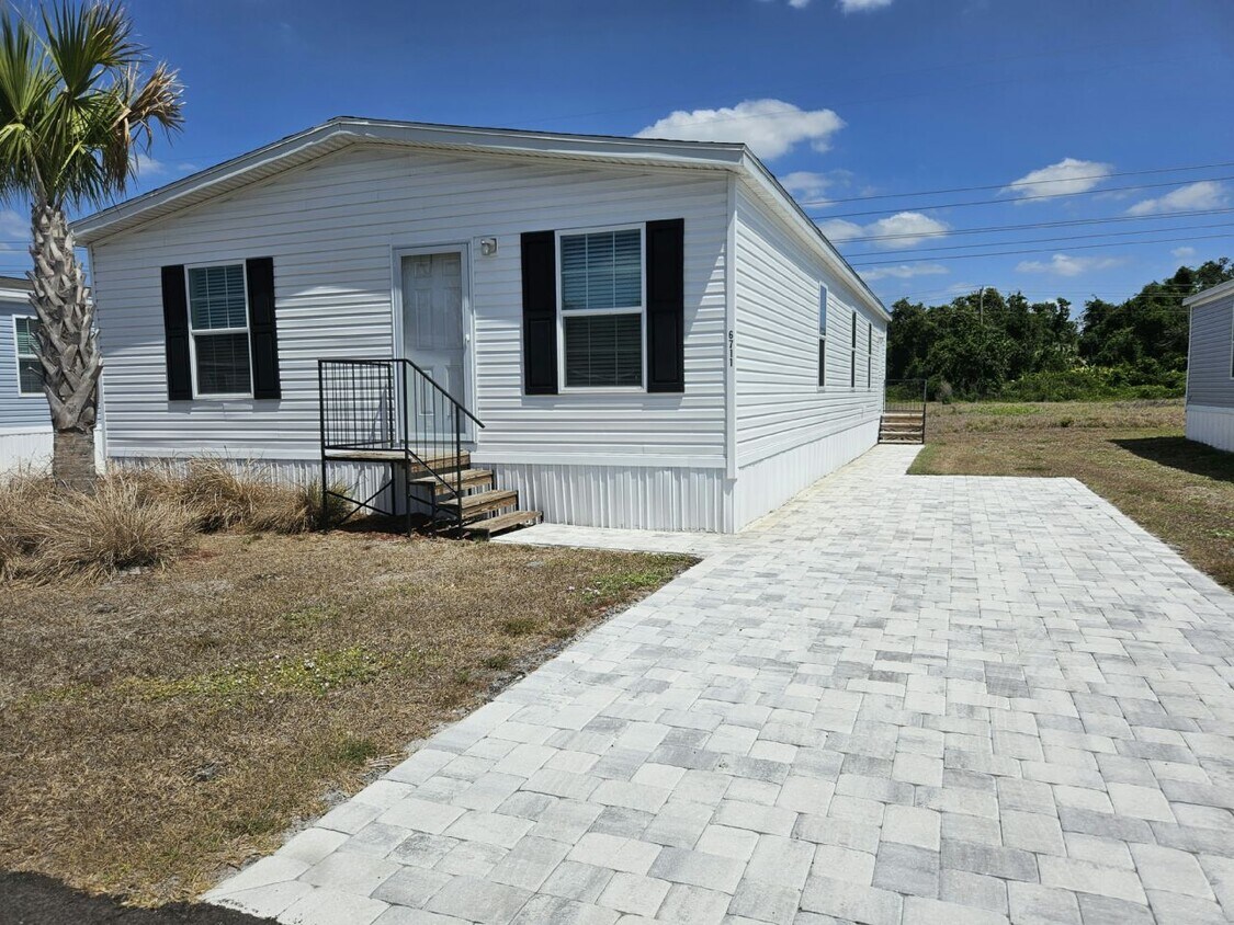 Primary Photo - 6711 Hidden Oaks Dr