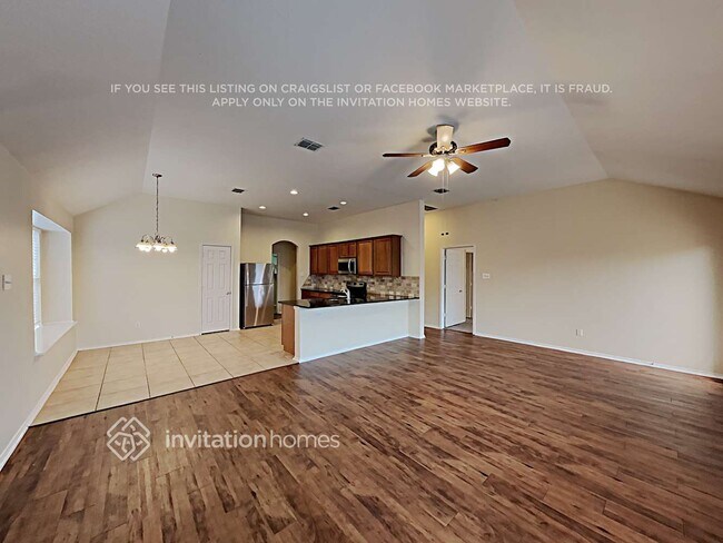 Building Photo - 1120 Melrose Dr