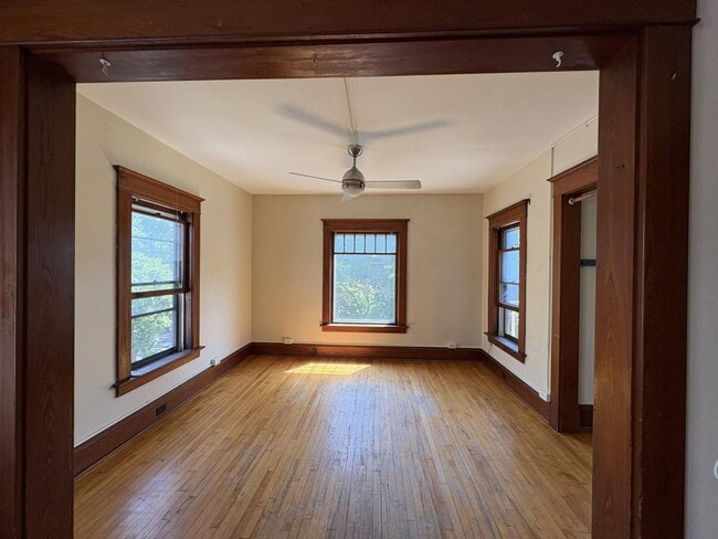 Photo - 48 Monroe St House