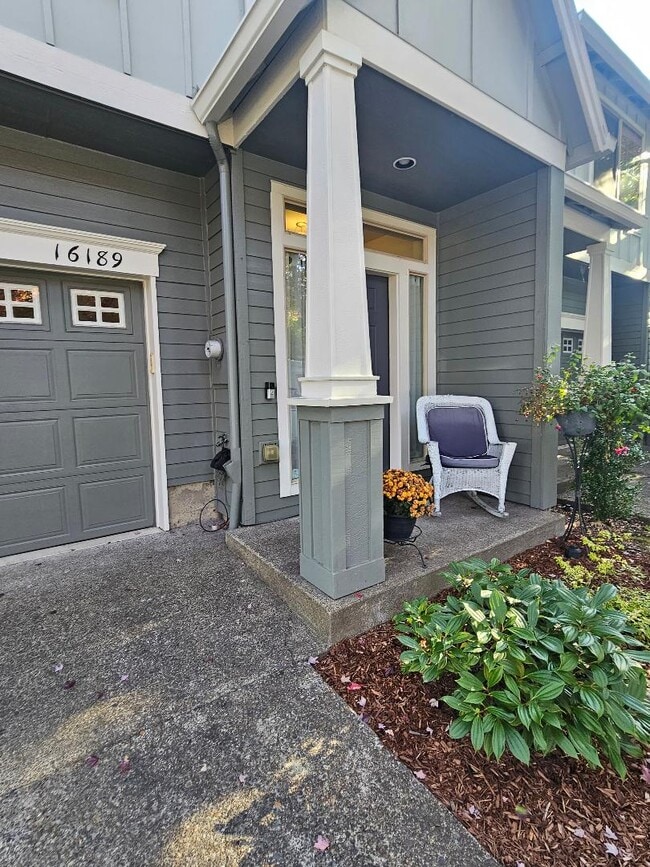 Building Photo - 16189 SW Holland Ln