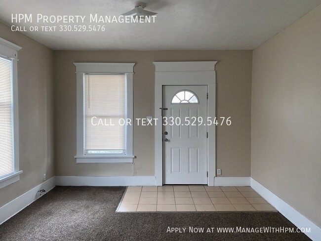 Building Photo - 513 Shorb Ave NW