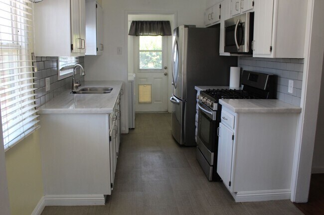 Foto del edificio - Beautiful Westchester Home for Rent