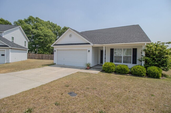 Foto del edificio - Spacious 3BR in Myers Creek – Fenced Yard, Workshop w/ Electricity & Bright Open Living!