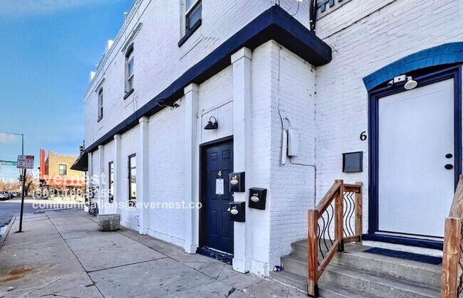 Foto del edificio - 4 W Arkansas Ave