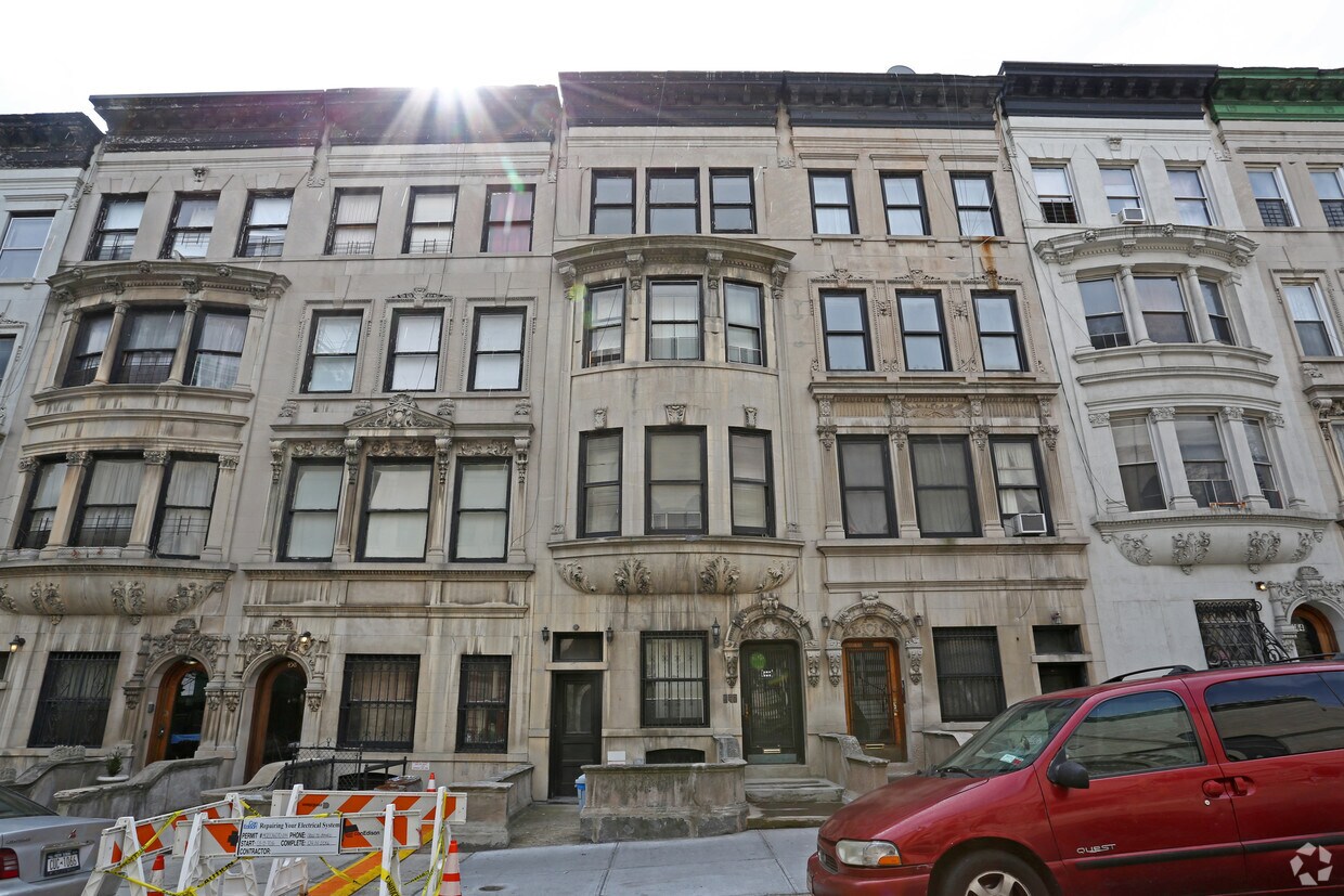 Foto del edificio - 460 W 142nd St