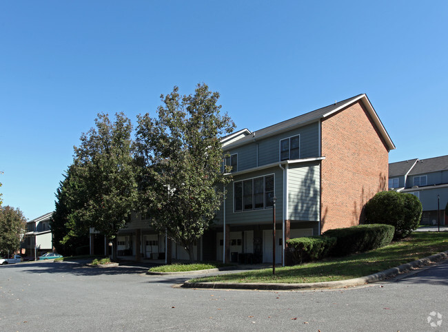 Foto del edificio - The Village at Catawba Ridge