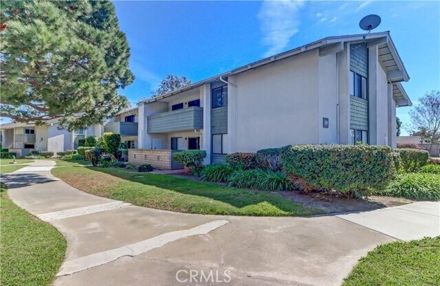 Foto del edificio - 8566 Van Ness Ct