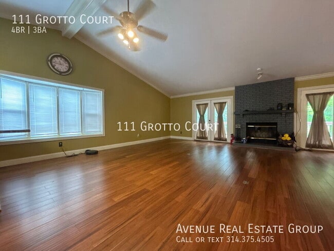 Building Photo - 111 Grotto Ct