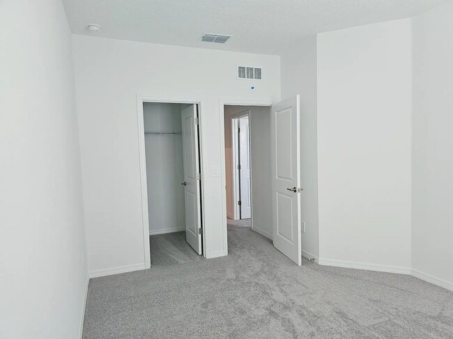 Foto del edificio - 10824 Keato Bch Ct