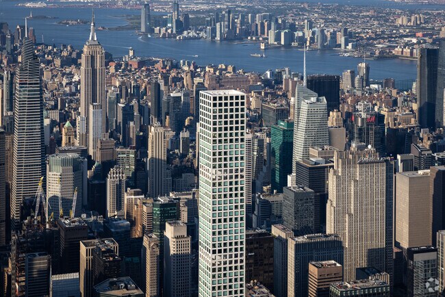 Aerial Photo - 432 Park Ave