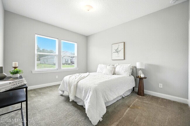 Foto del edificio - 24 Tradesman Ln