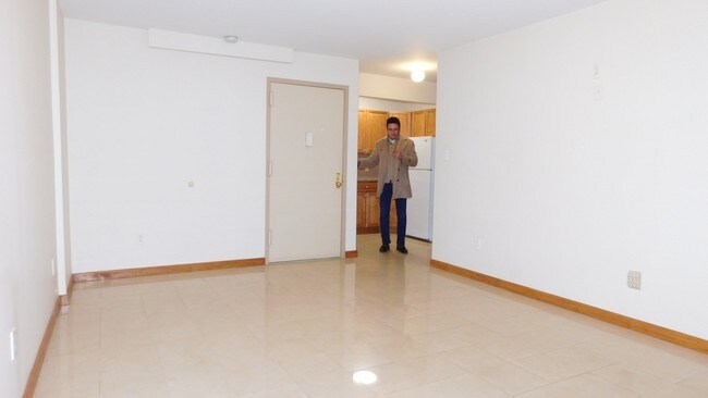 Foto del edificio - 25-83-83 35th St